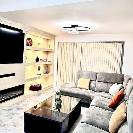 Deluxe Spacious King Size Room Hornchurch Esterno foto