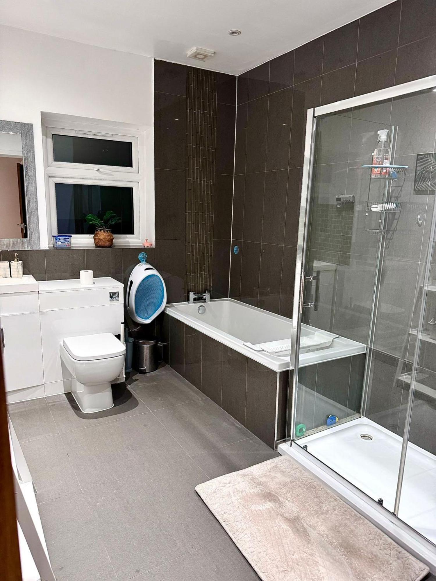Deluxe Spacious King Size Room Hornchurch Esterno foto